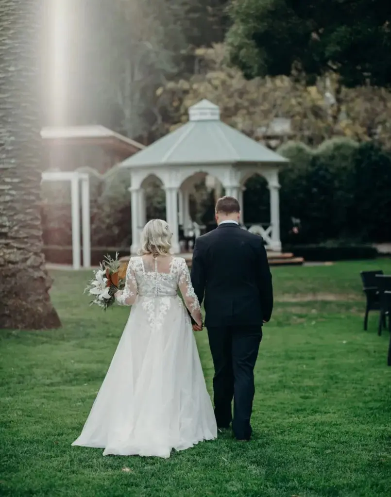 How to legally elope in New Zealand (in five quiet steps)