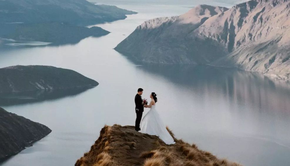 Eloping Weddings Hero